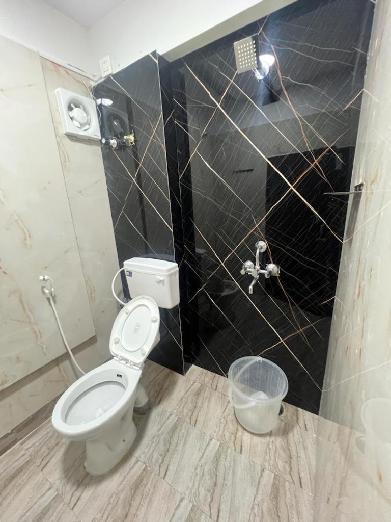 Beach Town Hotel Βιζαχαπατνάμ Εξωτερικό φωτογραφία